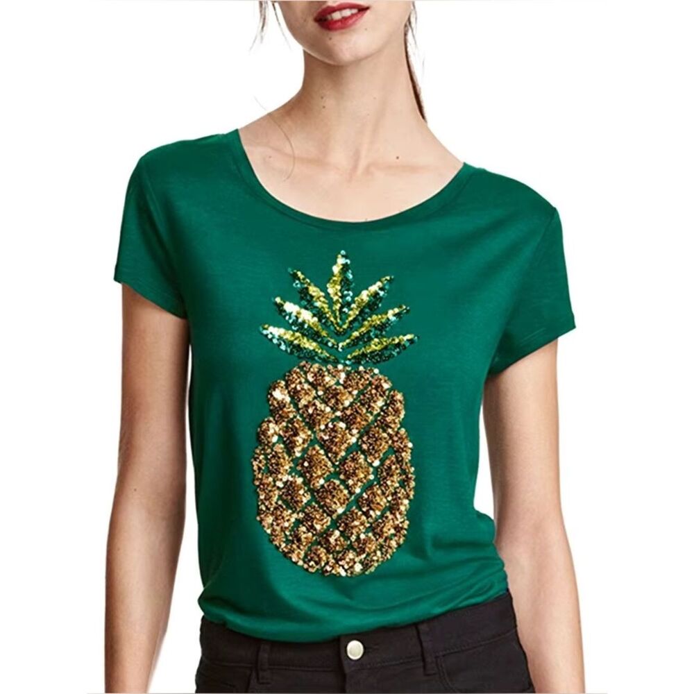 H&M Women's Sequin Pineapple Crewneck Tee Shirt in Green Size Large